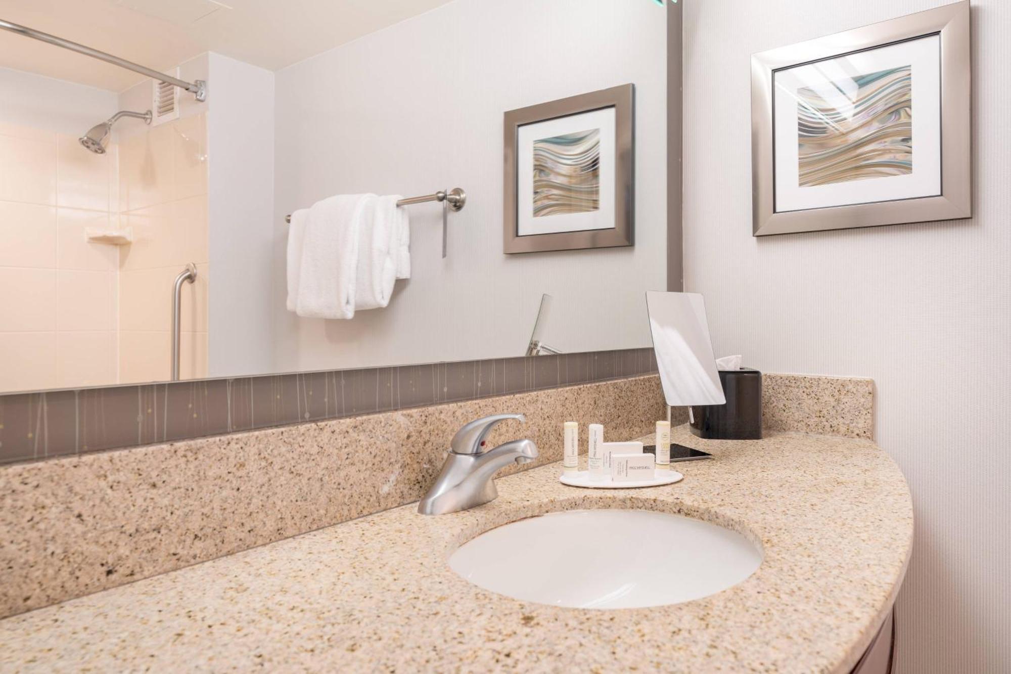 Courtyard By Marriott Silver Spring Downtown Esterno foto